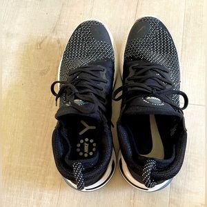 Nike Women’s Joyride Flyknit Running Shoes Black and White Size 9.5